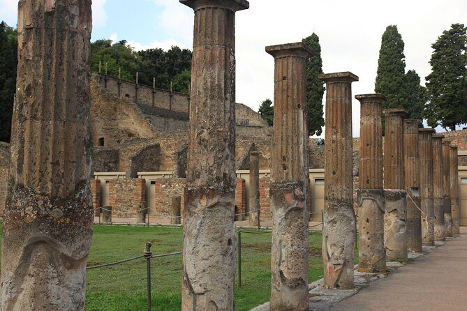 Day Trip of Pompeii, Herculaneum and Vesuvius from Naples - The day schedule: how to protect your time and energy