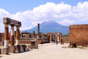 From Naples: Herculaneum, Mount Vesuvius & Pompeii Day Trip - Ercolano (Herculaneum): the lava-preserved city that stays in your head