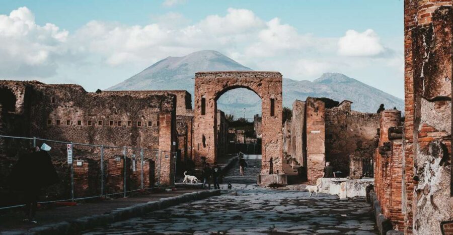 From Naples: Pompeii and Herculaneum Tour with Lunch - Is This Pompeii and Herculaneum Tour Worth $113?