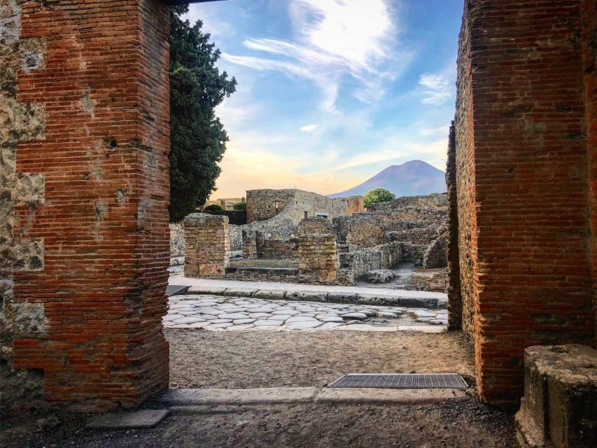 From Positano: Pompeii and Vesuvius Guided Tour - Who this tour suits best (and who should choose something else)