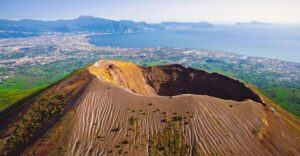 From Salerno: Vesuvius & Pompeii with audioguide - Vesuvius National Park: walking to the crater at your pace