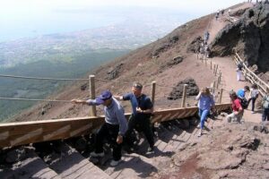 Half-Day Trip to Mt. Vesuvius from Naples - Vesuvius National Park Hikes: Crater Route vs Valley of Hell Trail