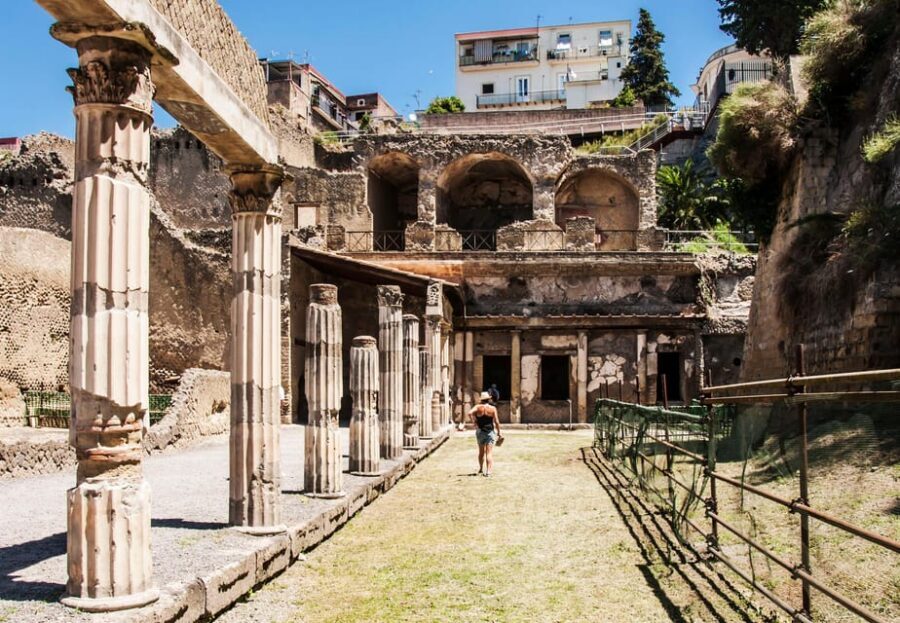 Herculaneum Guided Walking Tour with Entry Ticket - Key things to know before you go