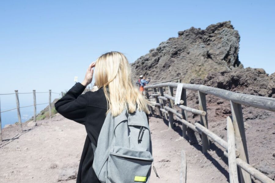 Mount Vesuvius: Skip-the-Line Ticket and Smart Digital Guide - Your Smart Digital Guide: offline audio that works with the hike