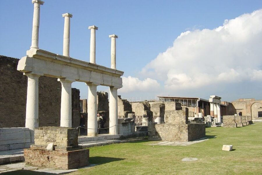 Pompeii and Vesuvius Full-Day Tour from Amalfi Coast - How Skip-the-Line Pompeii + Headphones Changes the Experience