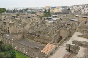 Private Tour of Pompeii, Herculaneum and Vesuvius from Naples - Herculaneum’s preserved streets in volcanic mud: why it hits different